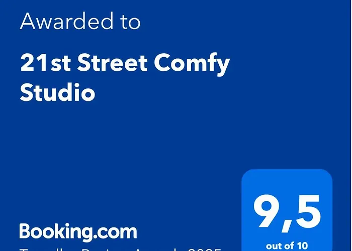21St Street Comfy Studio