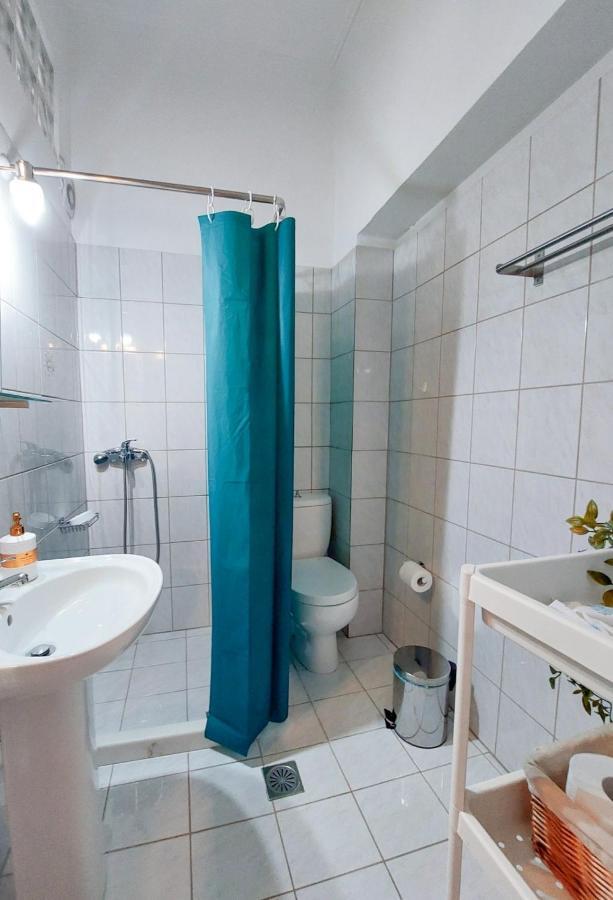 21st Street Comfy Apartment